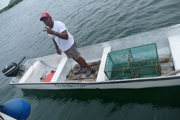 20211015 6200 Lagune Cholon Lobsterfischer